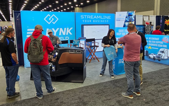 EZ LYNK Mid-America Tracking Show Booth